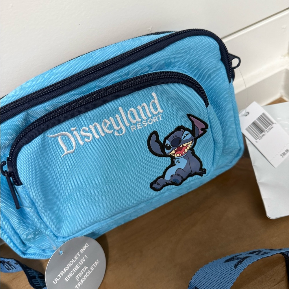 Disney Parks Stitch Crossbody/Fanny Pack NWT - Picture 2 of 4